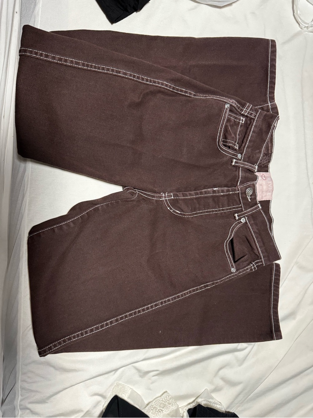 Revice High-Waist jeans with Contrast Stitching